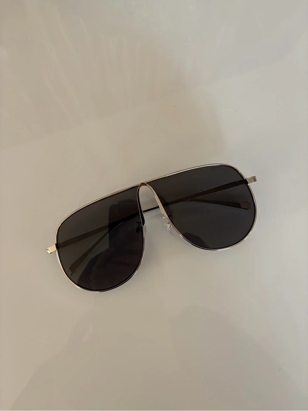 MIU MIU STYLE Silver Frame Aviator Sunglasses with Dark Gray Lenses drops